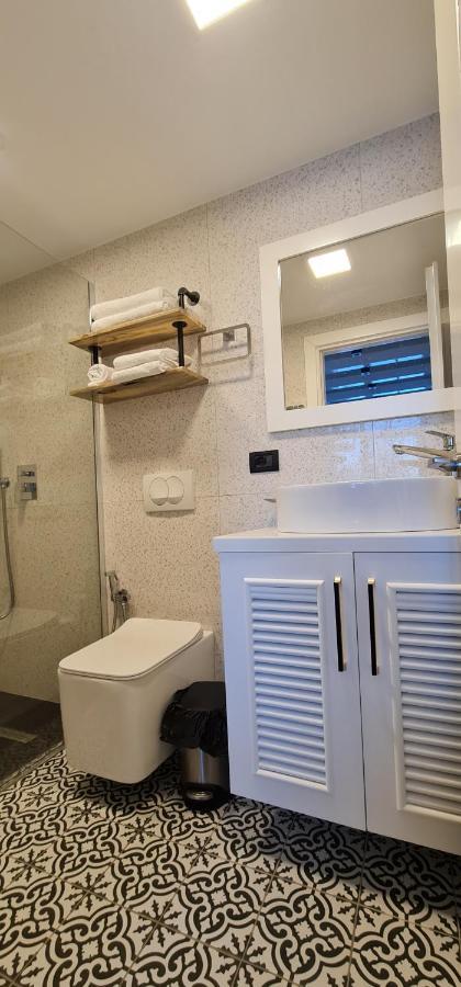 Bujtina Gjyshi Ilo Hotell Tushemisht Exteriör bild
