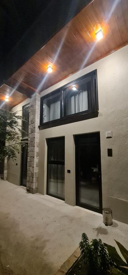 Bujtina Gjyshi Ilo Hotell Tushemisht Exteriör bild