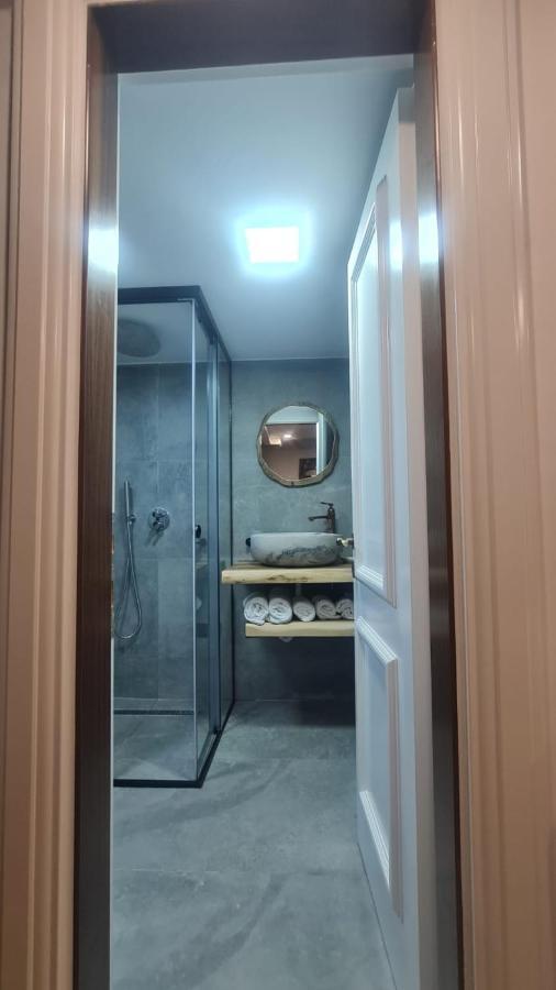 Bujtina Gjyshi Ilo Hotell Tushemisht Exteriör bild